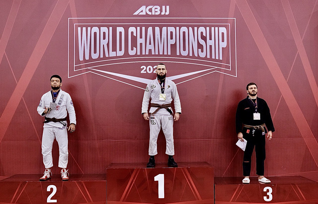 Фото к публикации: Адвокат из Нижневартовска стал чемпионом мира по бразильскому джиу-джитсу